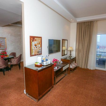 Tolip El Narges Hotell Kairo Exteriör bild Suite