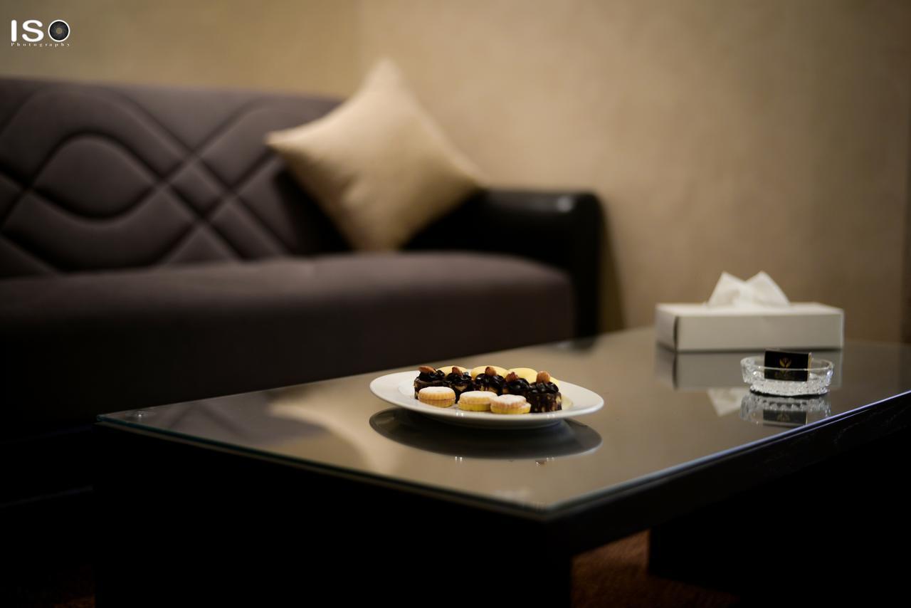 Tolip El Narges Hotell Kairo Exteriör bild A coffee table