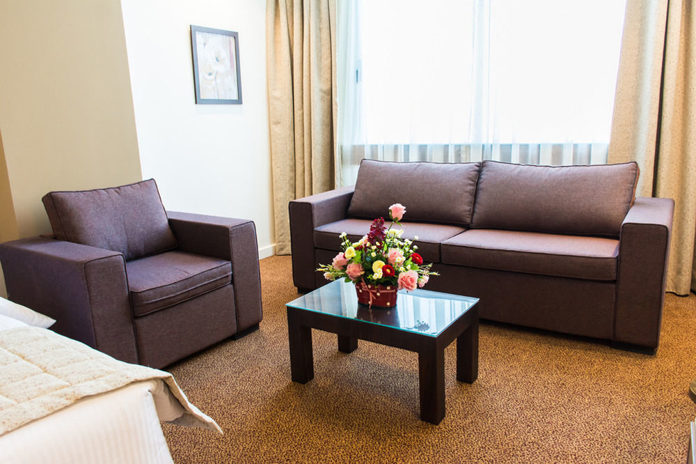 Tolip El Narges Hotell Kairo Exteriör bild A hotel room